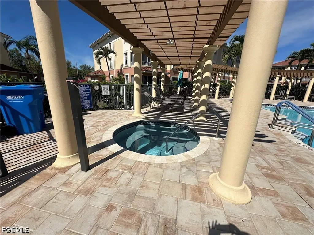 1101 Van Loon Commons Circle Cape Coral FL 33909