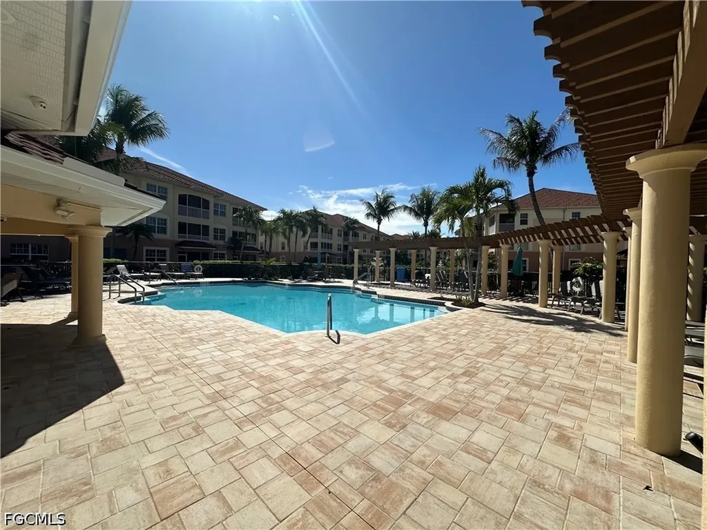 1101 Van Loon Commons Circle Cape Coral FL 33909