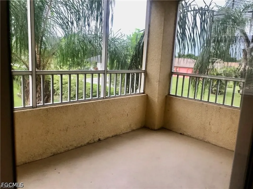 1101 Van Loon Commons Circle Cape Coral FL 33909