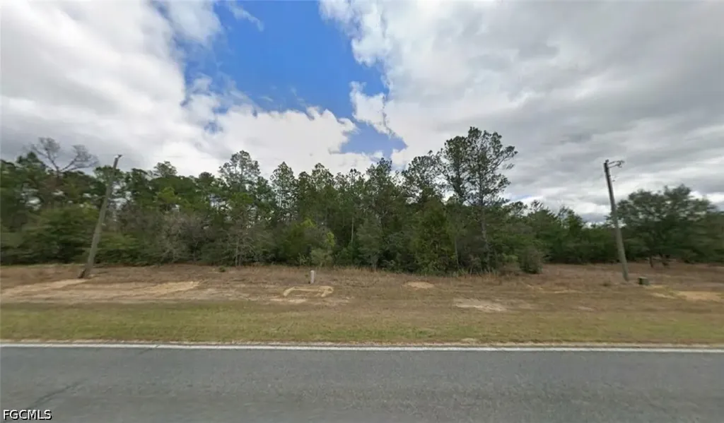 02-2N-11-0083-00P0-0310 Fairview Road Alford FL 32420