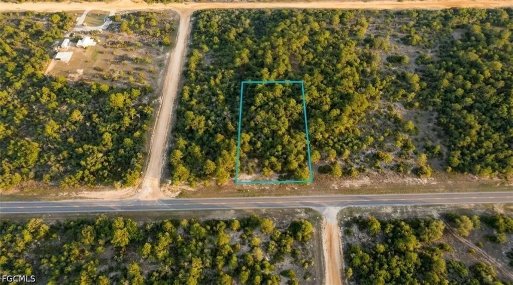 02-2N-11-0083-00P0-0310 Fairview Road Alford FL 32420