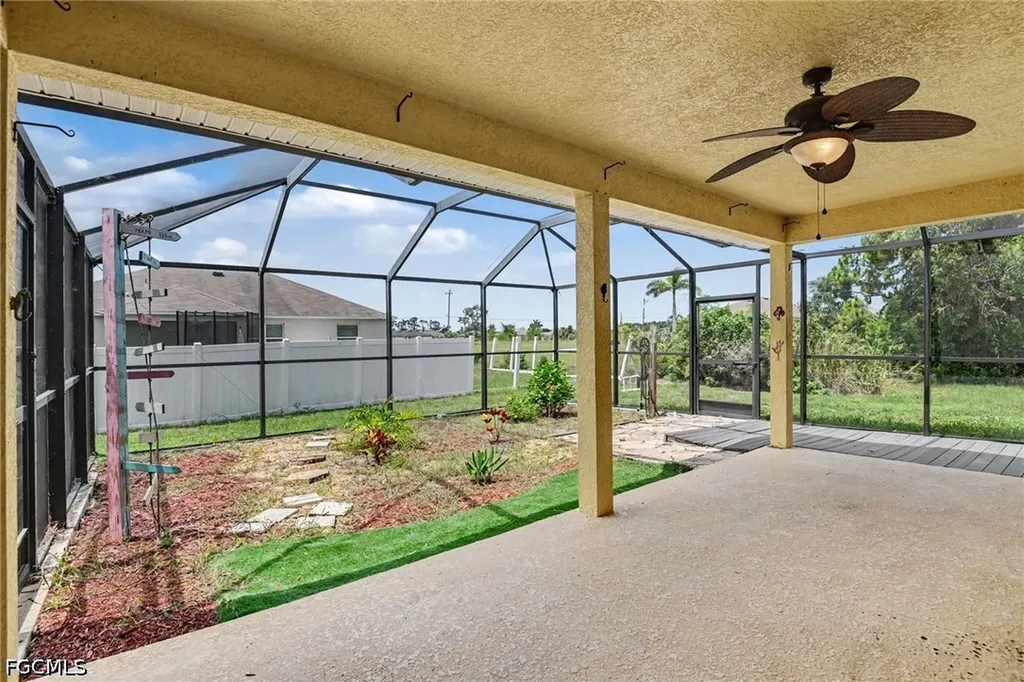 1006 NE 33rd Street Cape Coral FL 33909