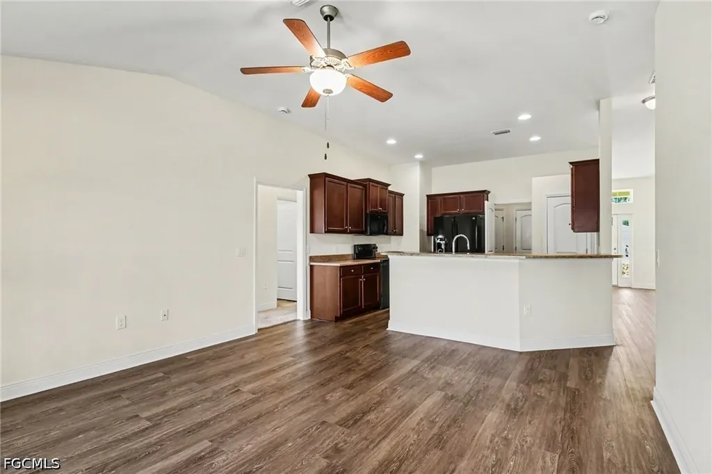 1006 NE 33rd Street Cape Coral FL 33909