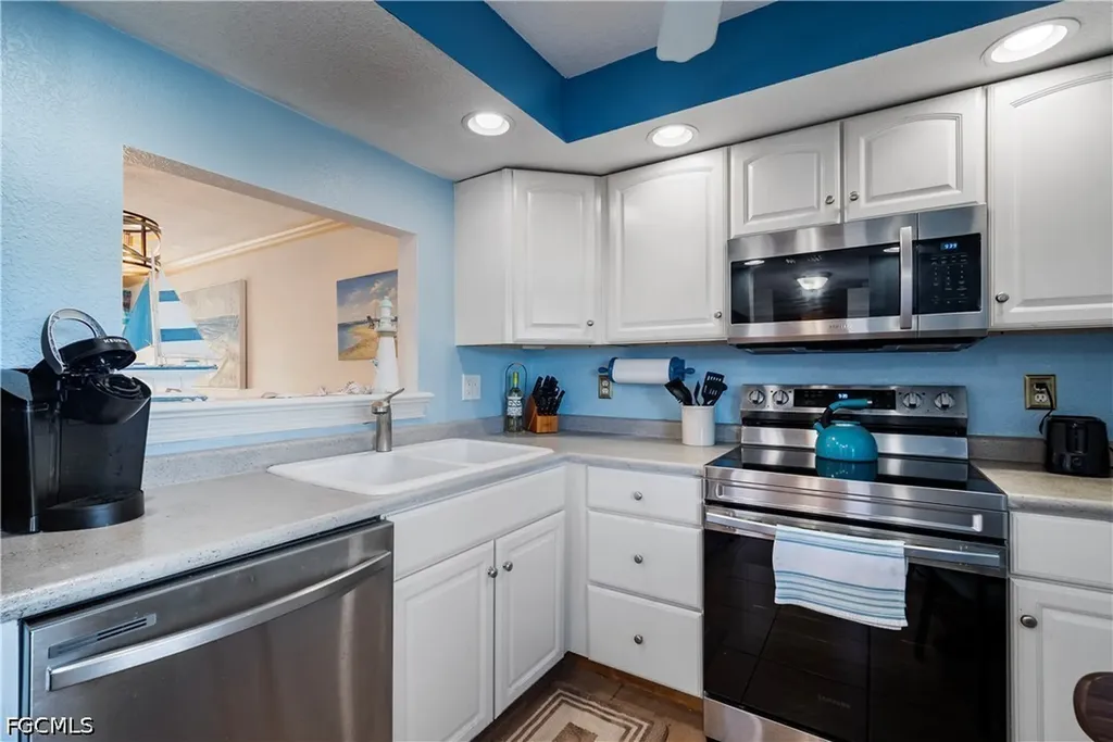 1700 Pine Valley Drive Fort Myers FL 33907