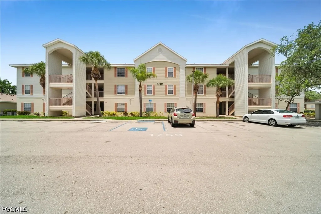 1759 Four Mile Cove Parkway Cape Coral FL 33990