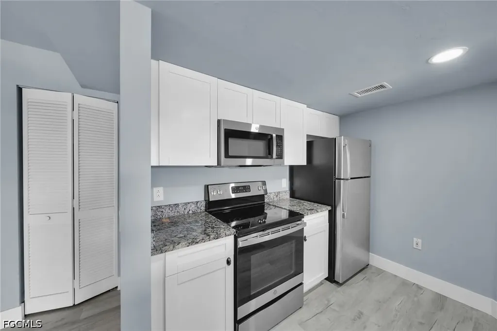 1759 Four Mile Cove Parkway Cape Coral FL 33990