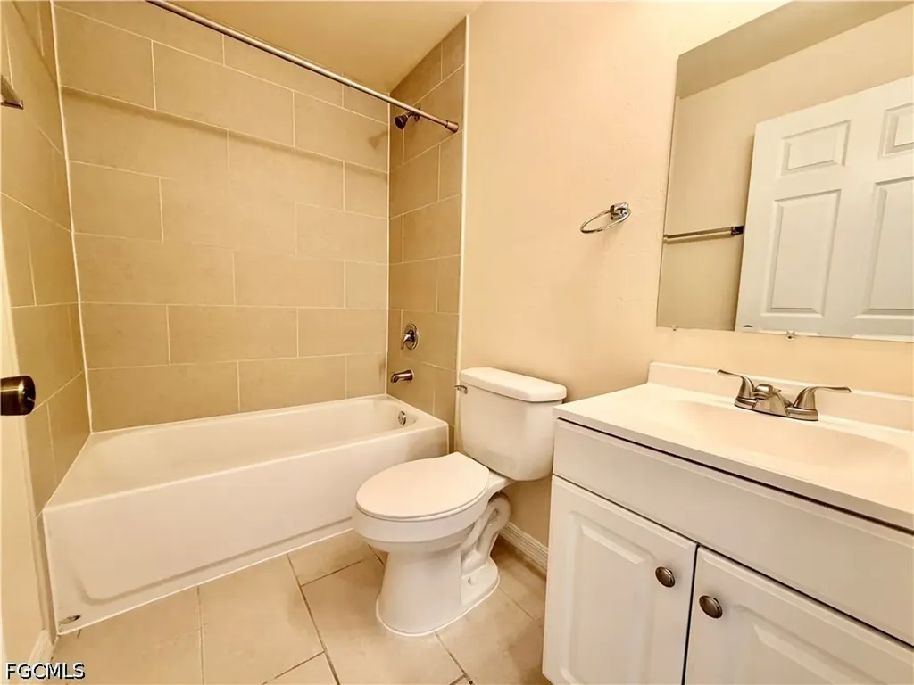 1312 SW Trafalgar Parkway Cape Coral FL 33991