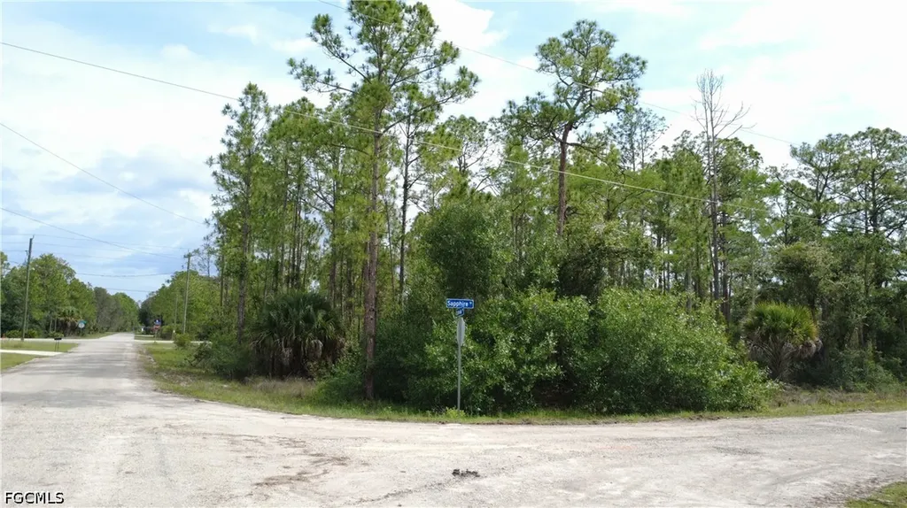 346 Sapphire Street Lehigh Acres FL 33972