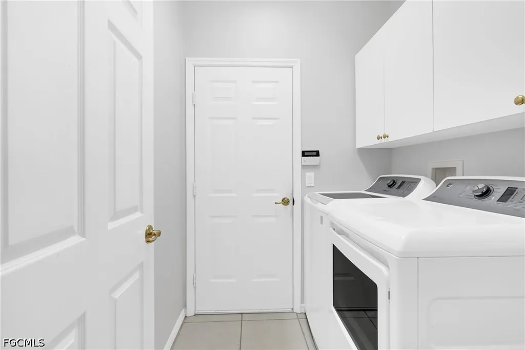 7894 Sandel Wood Circle W Fort Myers FL 33908