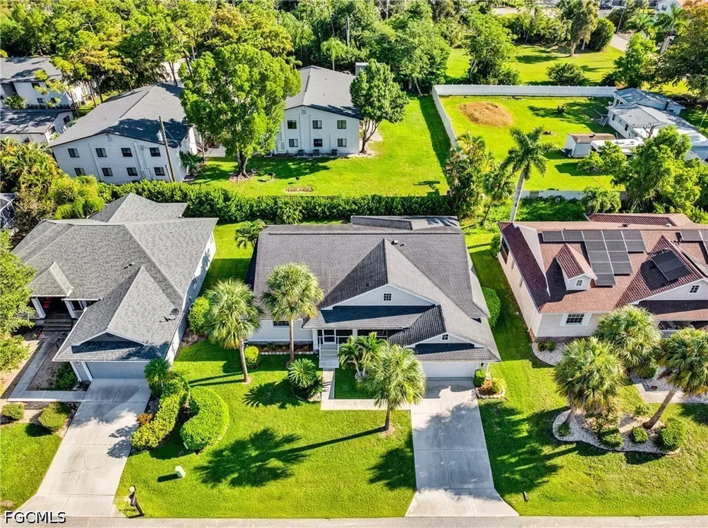 7894 Sandel Wood Circle W Fort Myers FL 33908