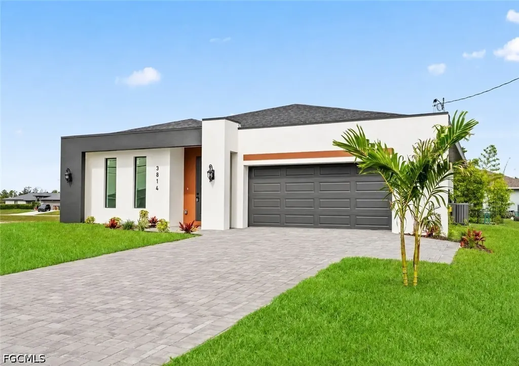 3814 W Gator Circle Cape Coral FL 33909