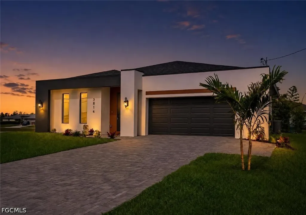 3814 W Gator Circle Cape Coral FL 33909