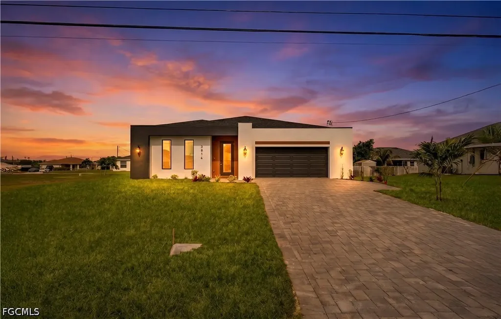 3814 W Gator Circle Cape Coral FL 33909
