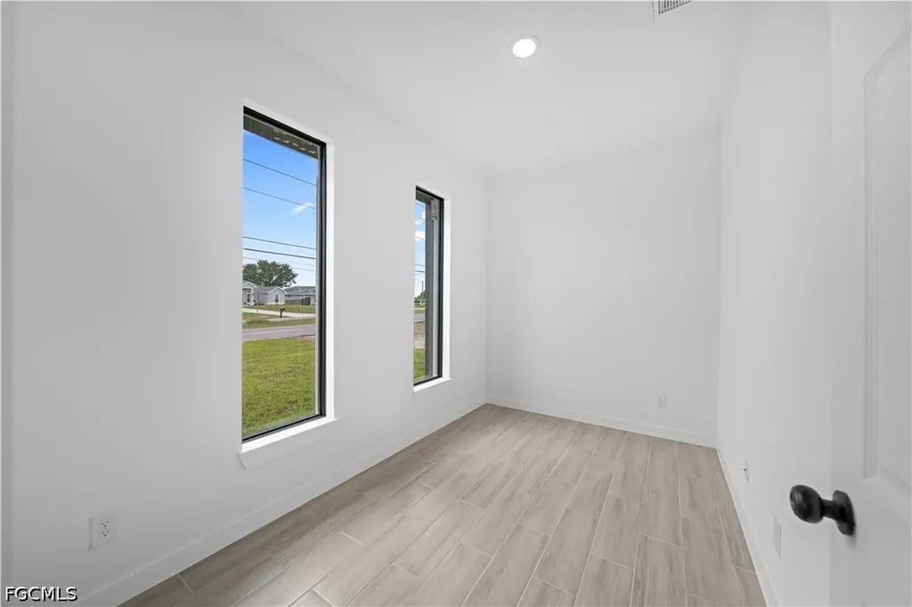 3814 W Gator Circle Cape Coral FL 33909