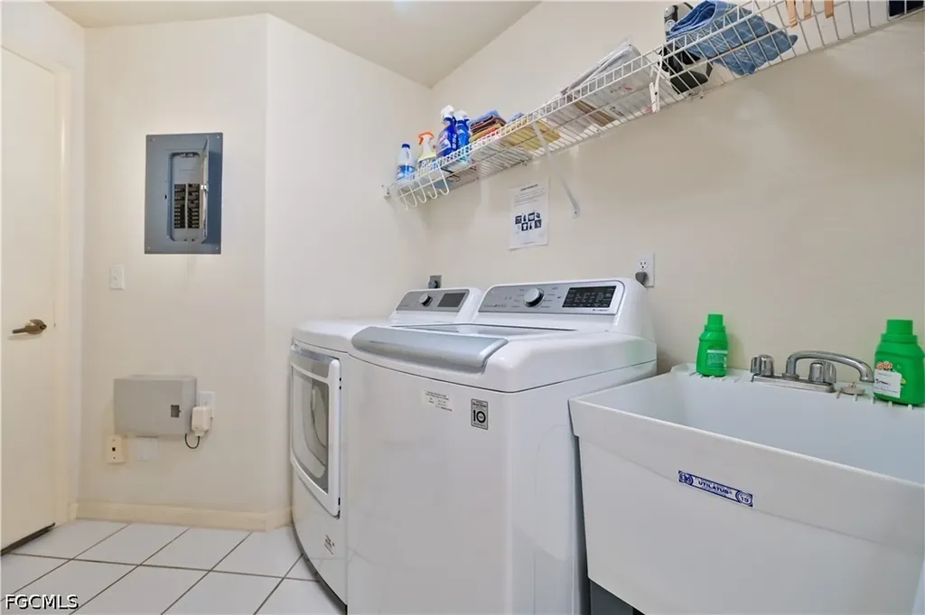28060 Palmas Grandes Lane Bonita Springs FL 34135