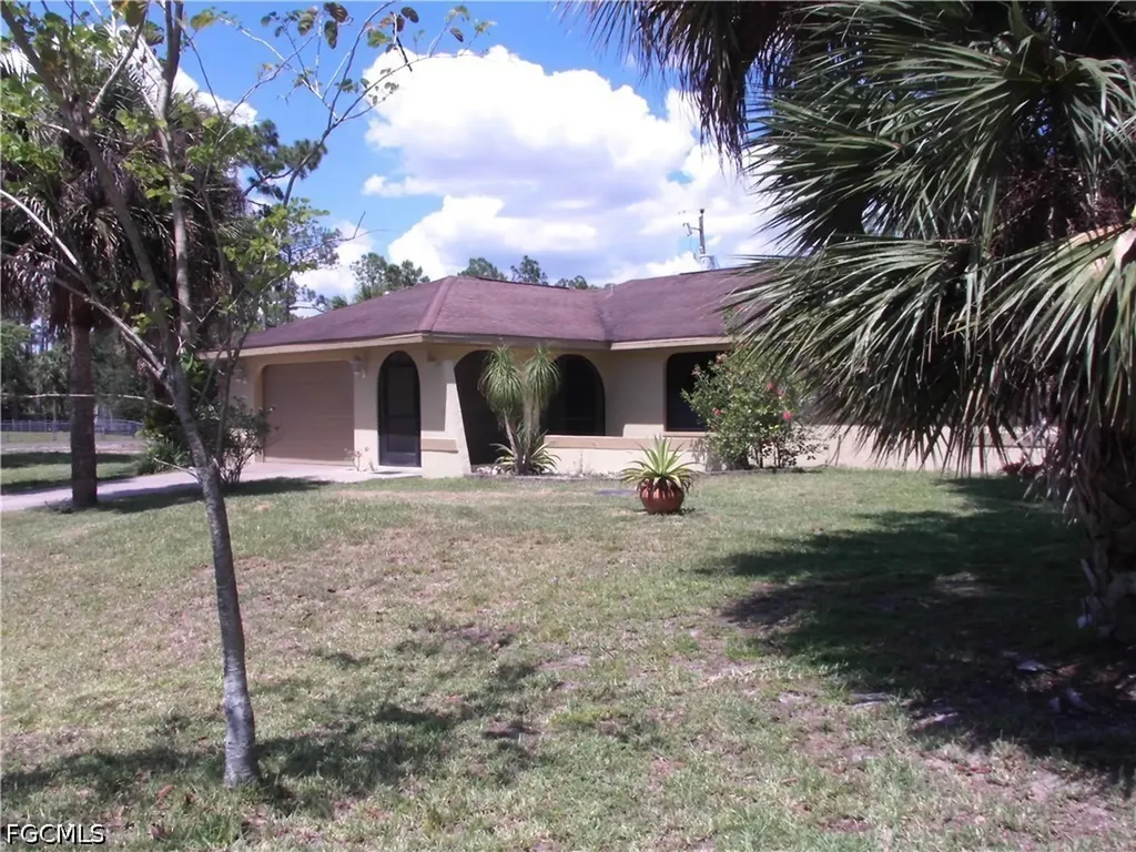 426 Hamilton Avenue Lehigh Acres FL 33972