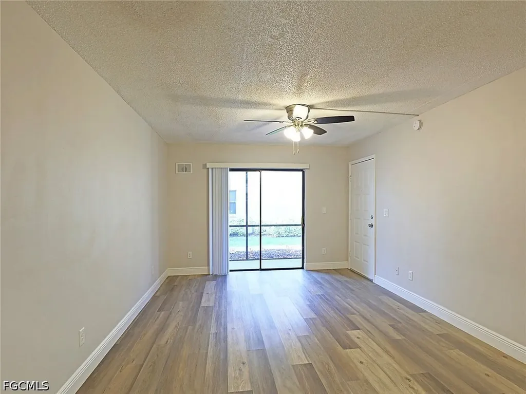 5305 Summerlin Road Fort Myers FL 33919