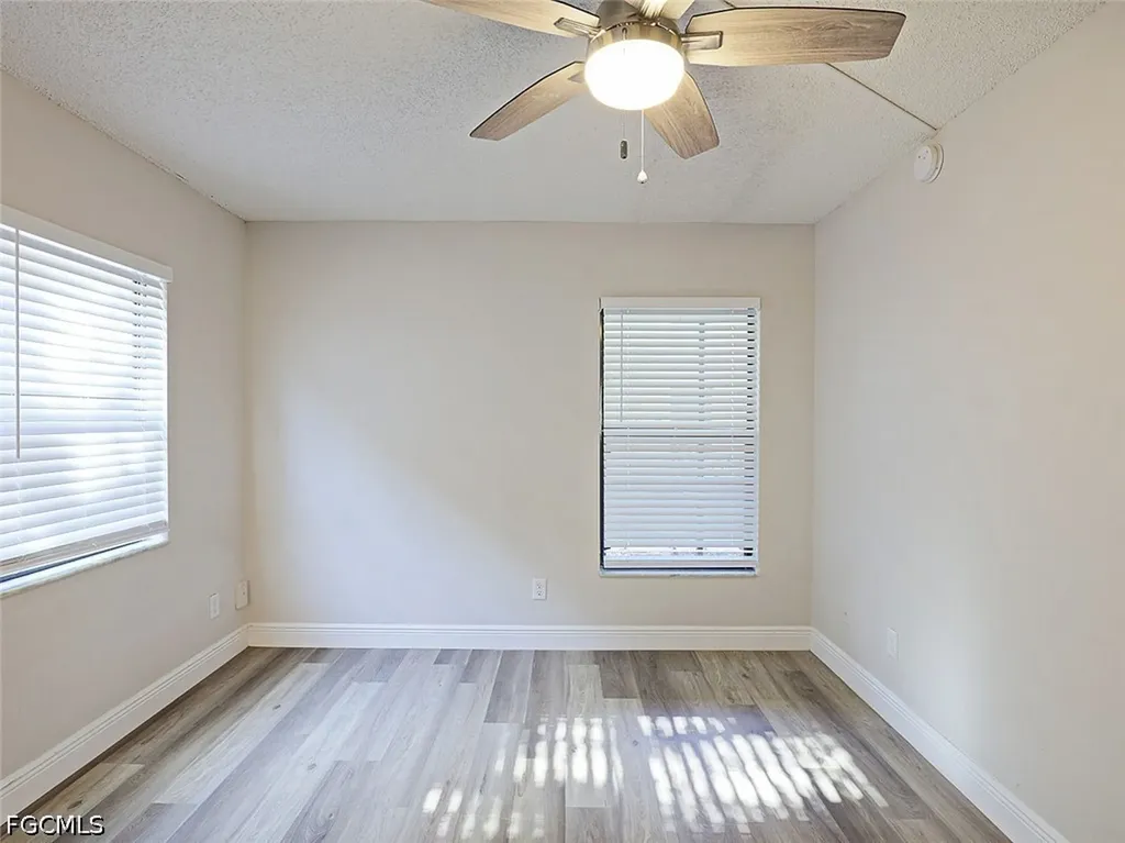 5305 Summerlin Road Fort Myers FL 33919