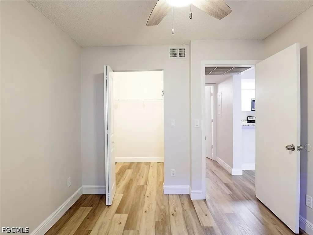 5305 Summerlin Road Fort Myers FL 33919
