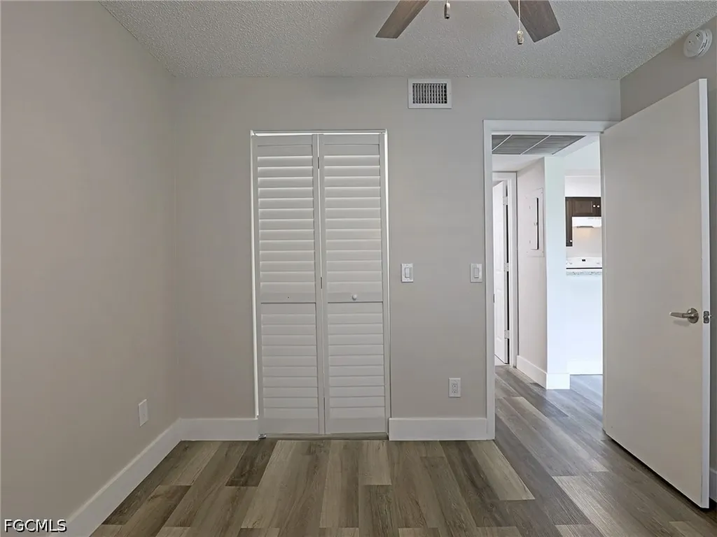 5303 Summerlin Road Fort Myers FL 33919