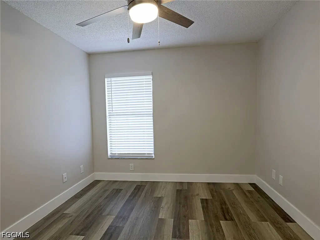 5303 Summerlin Road Fort Myers FL 33919