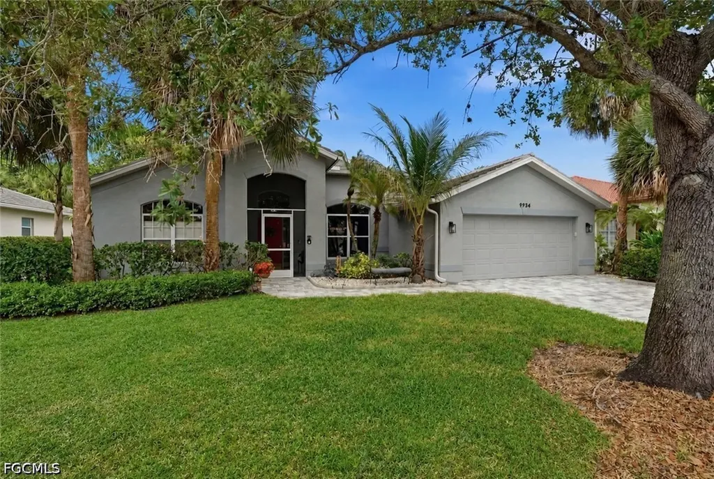 Estero FL, 9954 Colonial Walk N