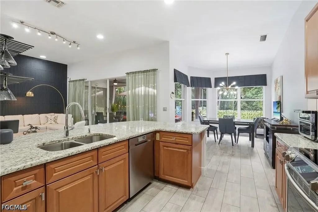9954 Colonial Walk N Estero FL 33928