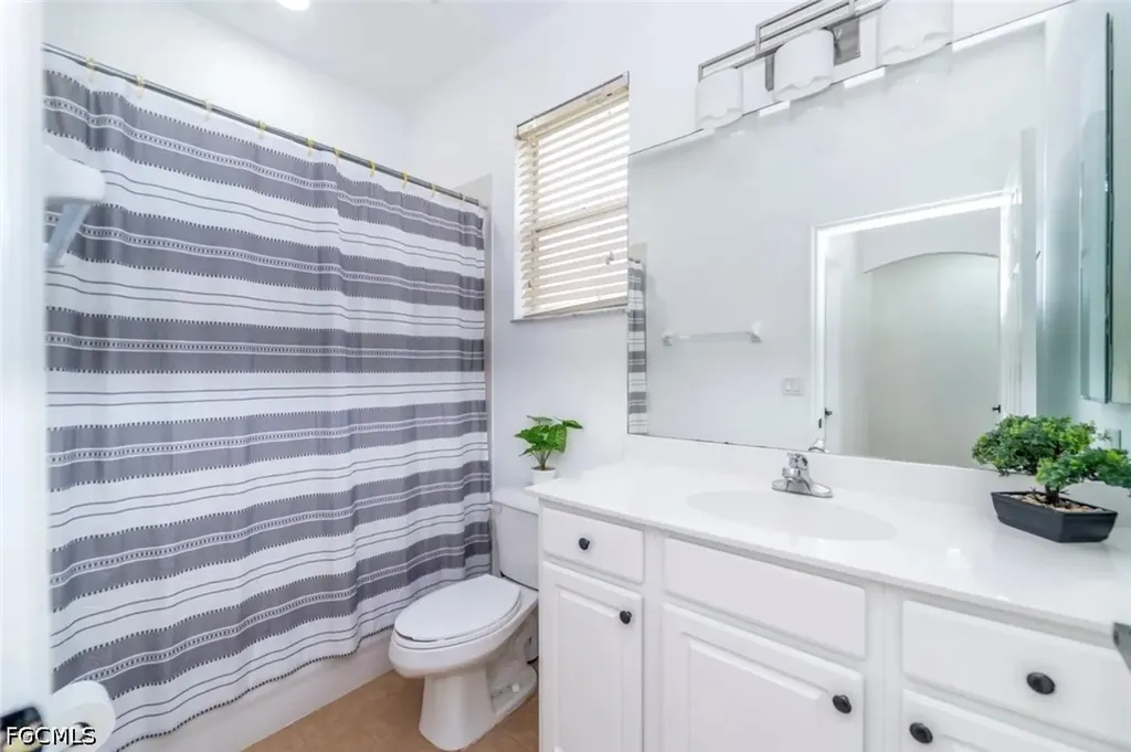 14190 Fall Creek Court Naples FL 34114