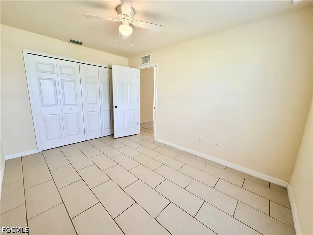 1044 NE 8th Place Cape Coral FL 33909