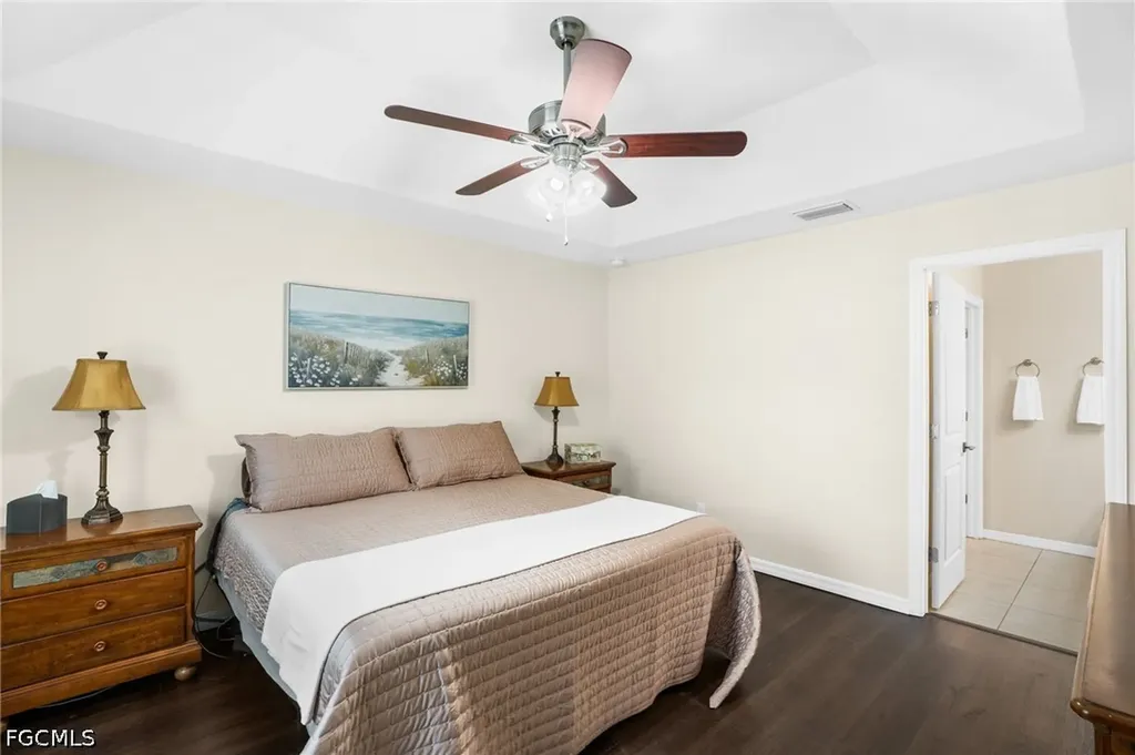 636 SE 11th Avenue Cape Coral FL 33990