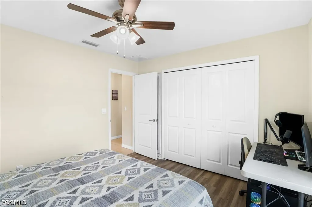 636 SE 11th Avenue Cape Coral FL 33990