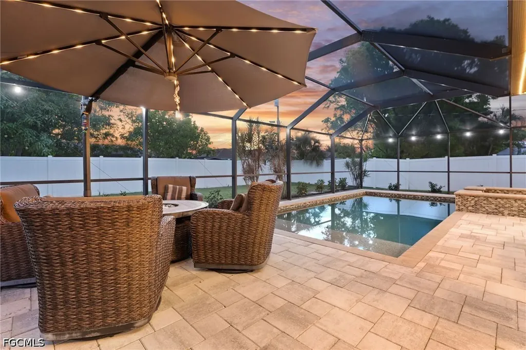 636 SE 11th Avenue Cape Coral FL 33990
