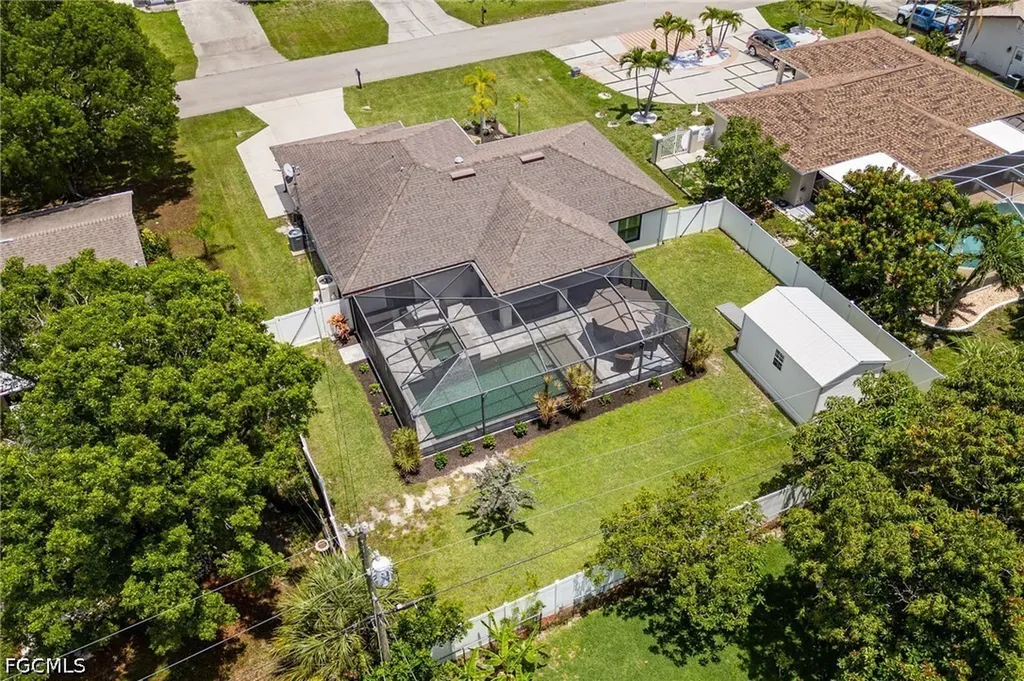 636 SE 11th Avenue Cape Coral FL 33990