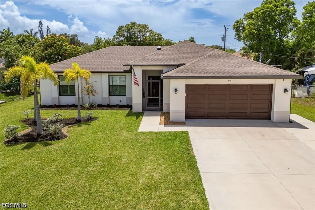 636 SE 11th Avenue Cape Coral FL 33990