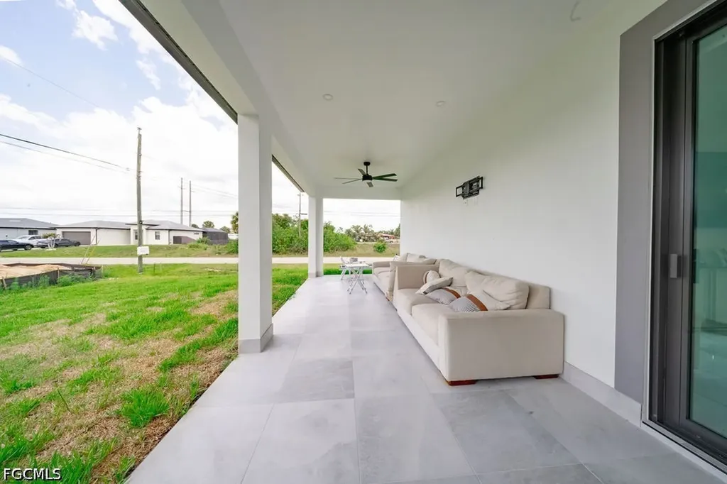 4315 6th Street SW Lehigh Acres FL 33976