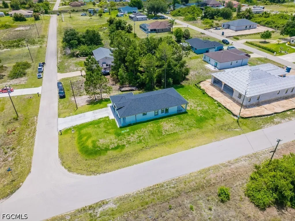 4315 6th Street SW Lehigh Acres FL 33976