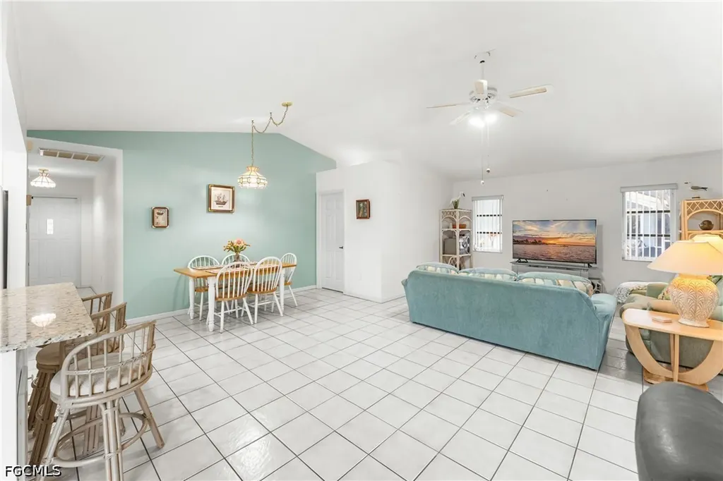 3931 Pelican Boulevard Cape Coral FL 33914