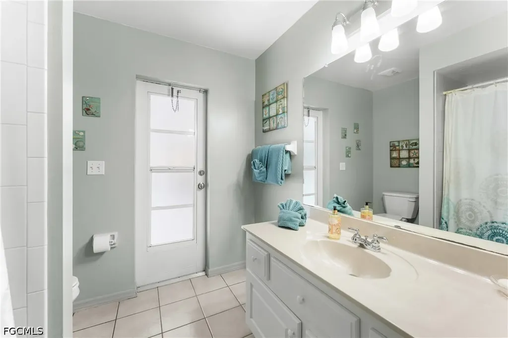 3931 Pelican Boulevard Cape Coral FL 33914