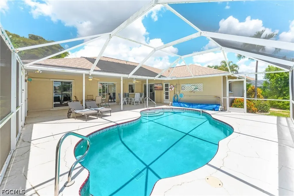 3931 Pelican Boulevard Cape Coral FL 33914