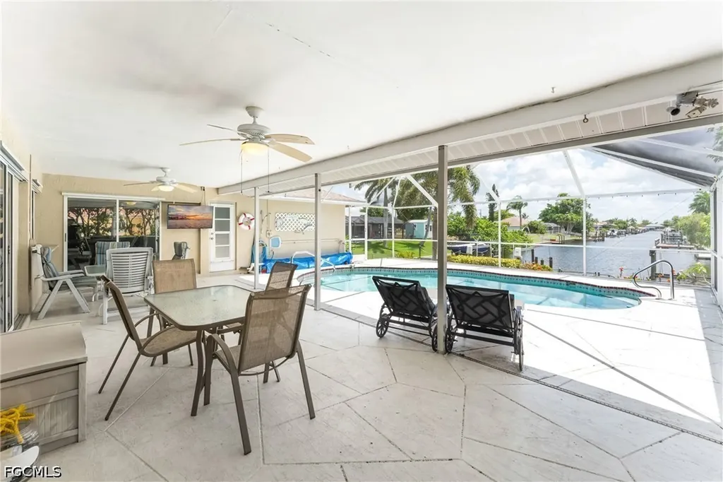 3931 Pelican Boulevard Cape Coral FL 33914