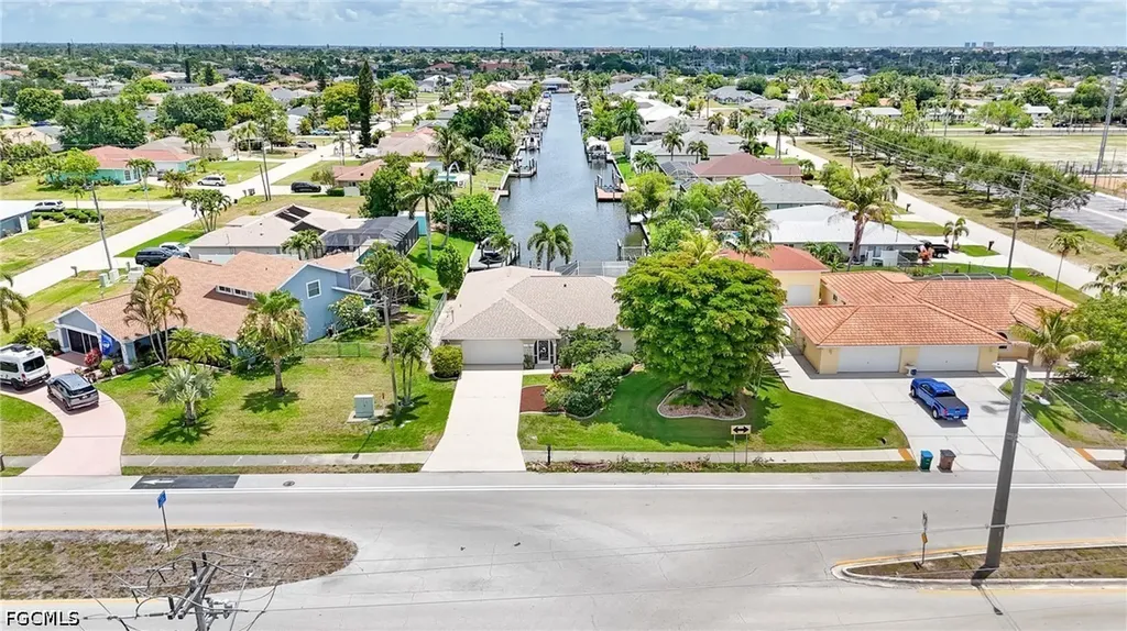 3931 Pelican Boulevard Cape Coral FL 33914