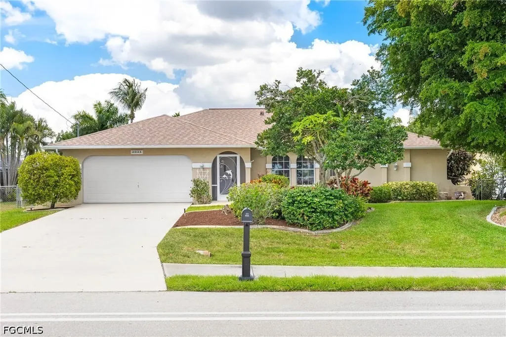 3931 Pelican Boulevard Cape Coral FL 33914