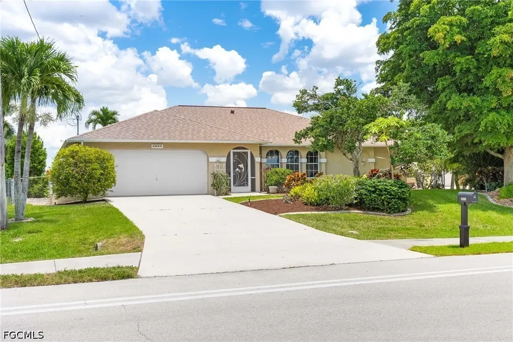 3931 Pelican Boulevard Cape Coral FL 33914