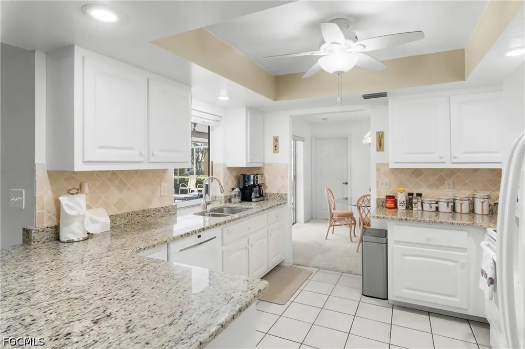 3931 Pelican Boulevard Cape Coral FL 33914