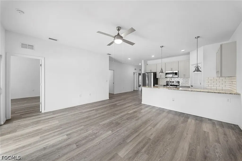 4716 29th Street SW Lehigh Acres FL 33973