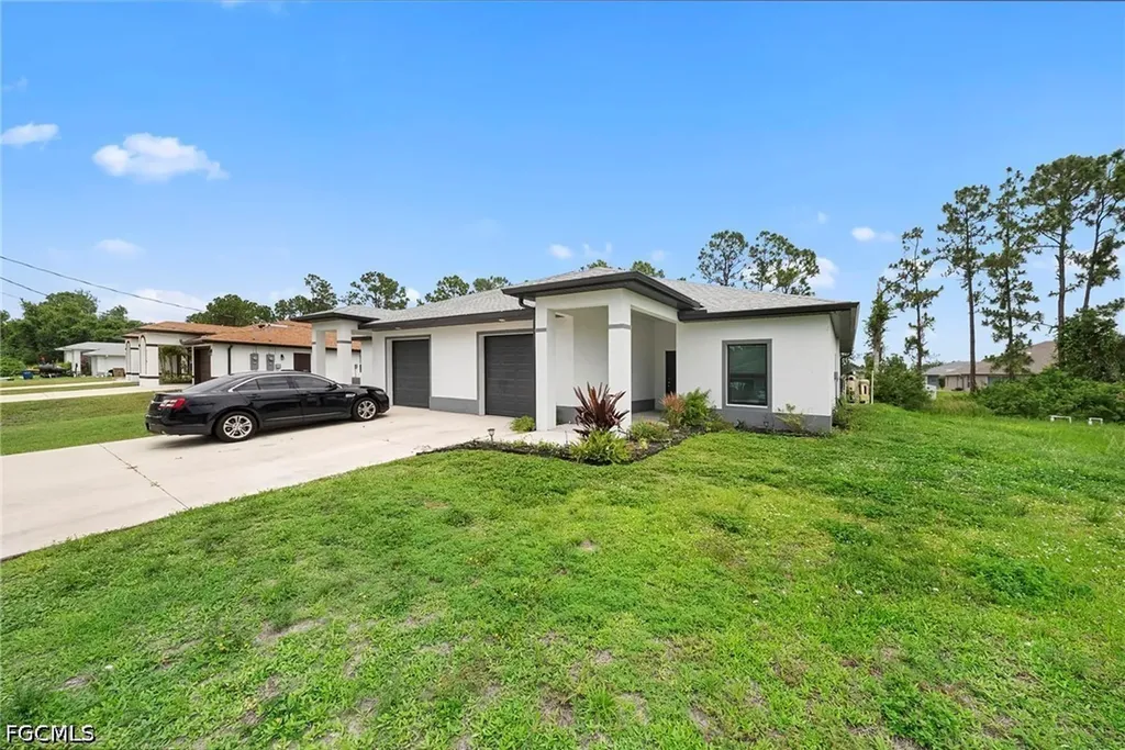 4716 29th Street SW Lehigh Acres FL 33973