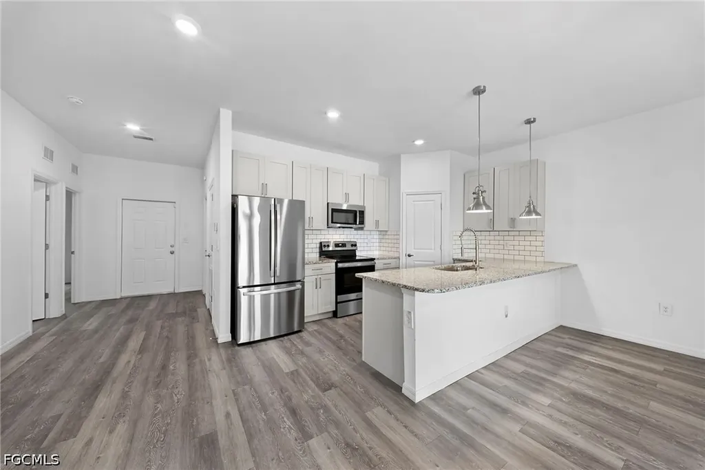 4716 29th Street SW Lehigh Acres FL 33973