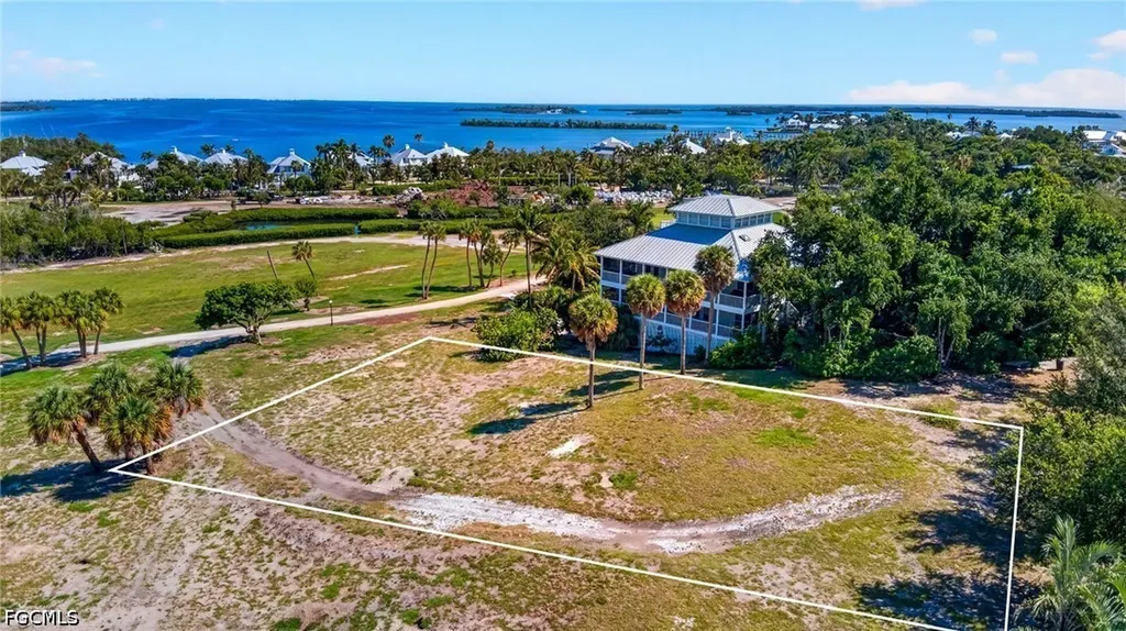 327 Useppa Useppa Island FL 33924