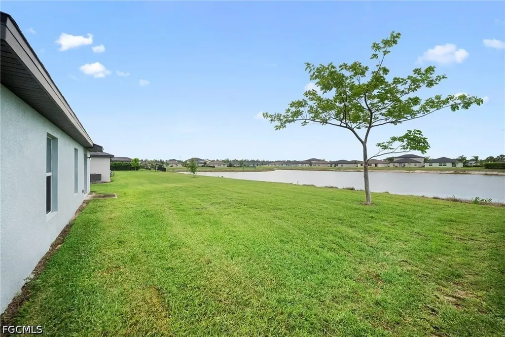 4216 Villa Rapallo Way North Fort Myers FL 33917
