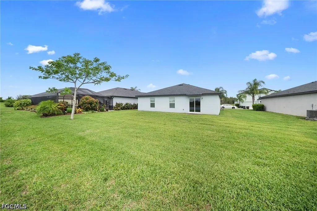 4216 Villa Rapallo Way North Fort Myers FL 33917